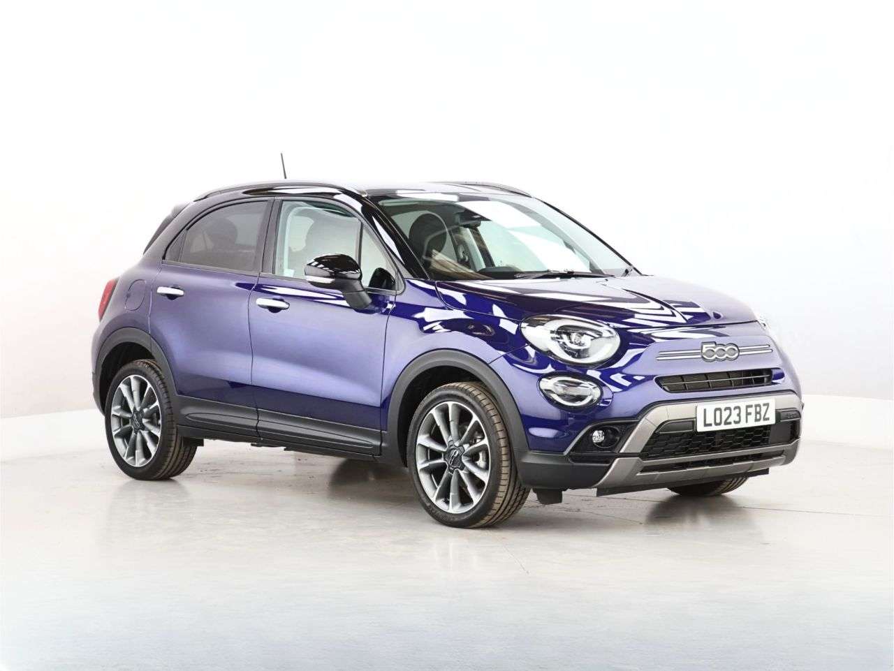A 2023 FIAT 500X 1.0 FireFly Turbo Cross SUV 5dr Petrol Manual Euro 6 (s/s) (120 bhp) A 2023 FIAT 500X 1.0 FireFly Turbo Cross SUV 5dr Petrol Manual Euro 6 (s/s) (120 bhp)
