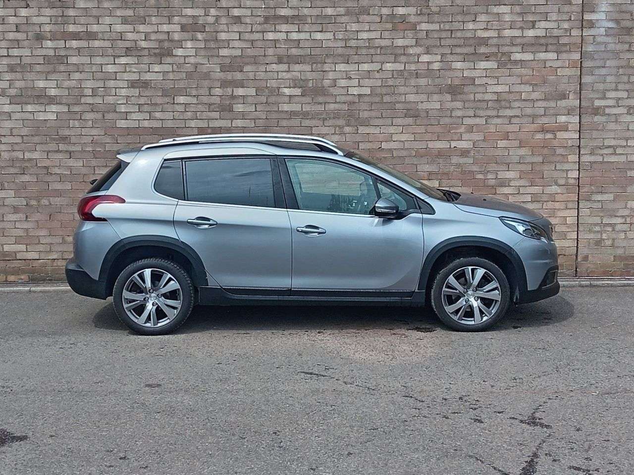 A 2019 PEUGEOT 2008 1.2 PureTech GPF Allure SUV 5dr Petrol Manual Euro 6 (s/s) (130 ps) A 2019 PEUGEOT 2008 1.2 PureTech GPF Allure SUV 5dr Petrol Manual Euro 6 (s/s) (130 ps)