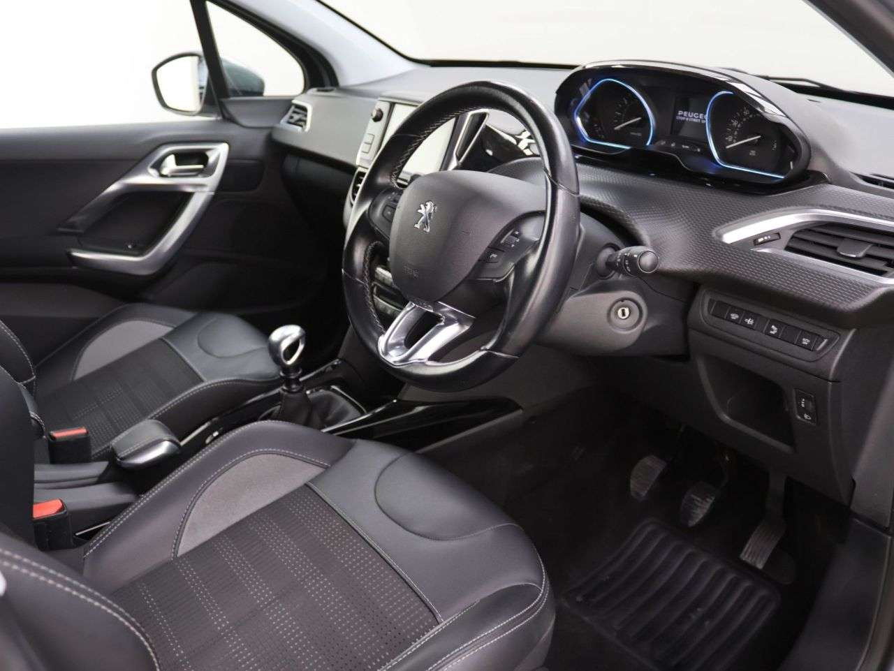 2019 PEUGEOT 2008 2019 PEUGEOT 2008
