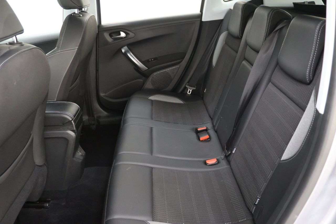 2019 PEUGEOT 2008 2019 PEUGEOT 2008