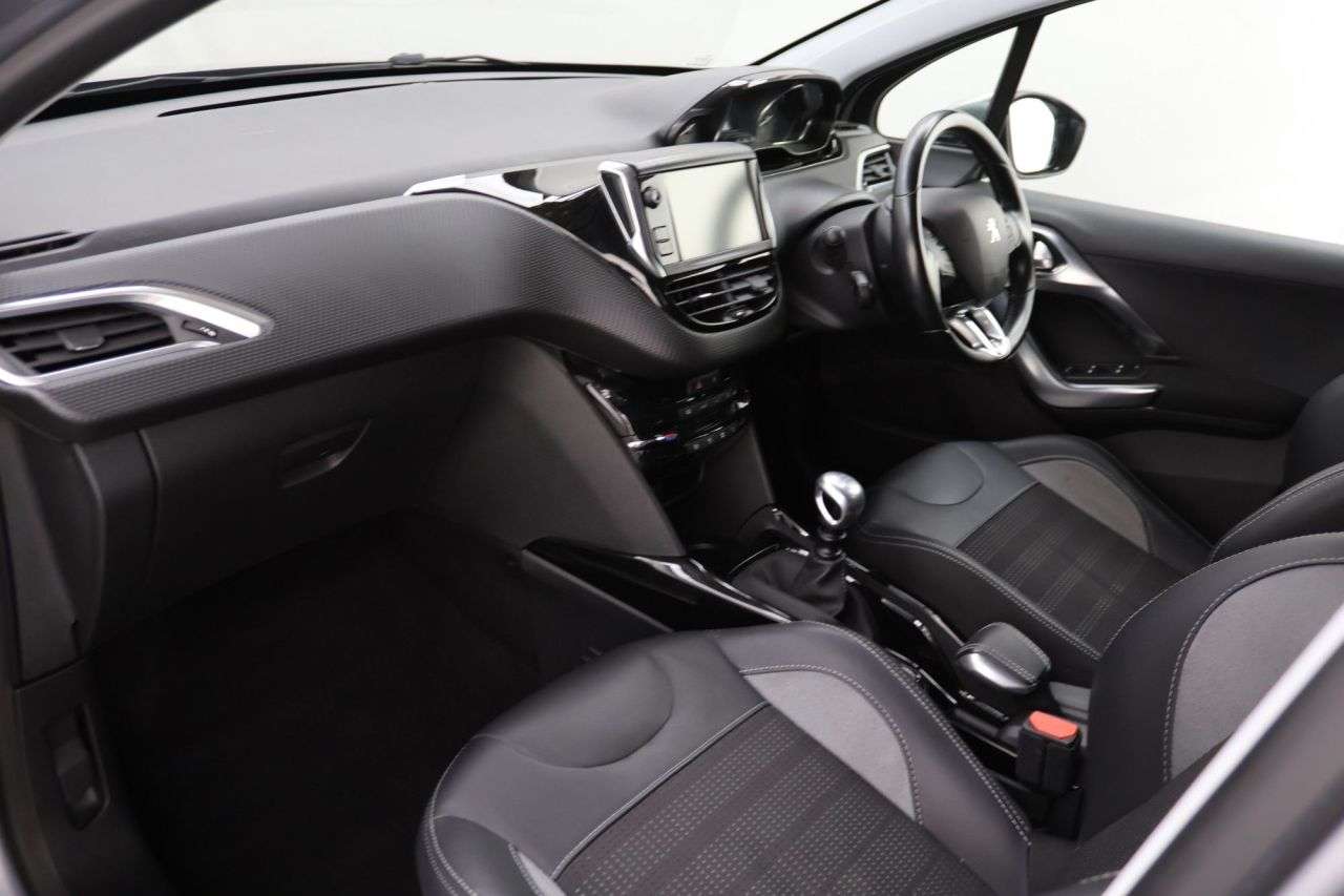 2019 PEUGEOT 2008 2019 PEUGEOT 2008