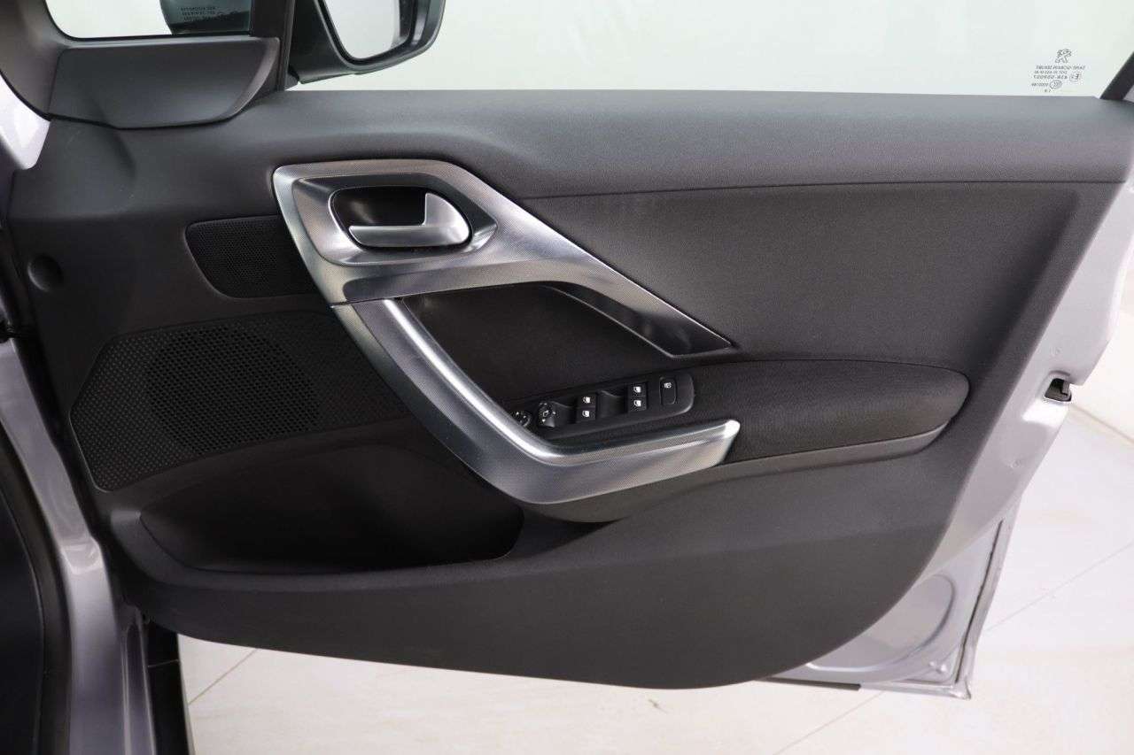 2019 PEUGEOT 2008 2019 PEUGEOT 2008