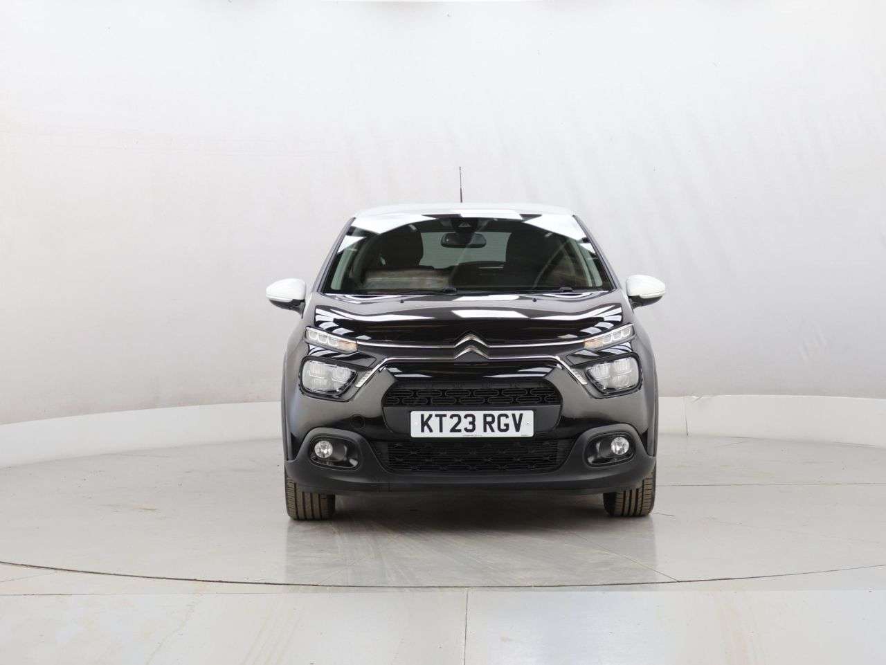 A 2023 CITROEN C3 1.2 PureTech Shine Plus Hatchback 5dr Petrol Manual Euro 6 (s/s) (110 ps) A 2023 CITROEN C3 1.2 PureTech Shine Plus Hatchback 5dr Petrol Manual Euro 6 (s/s) (110 ps)