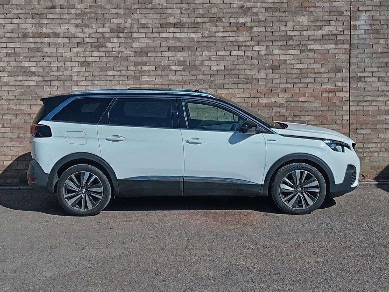 2018 PEUGEOT 5008 2018 PEUGEOT 5008