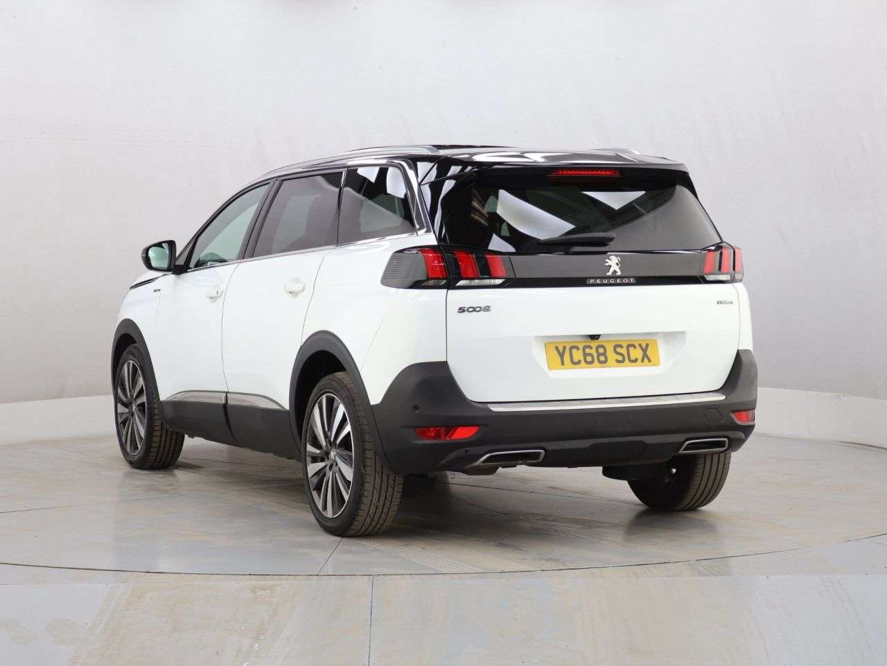2018 PEUGEOT 5008 2018 PEUGEOT 5008