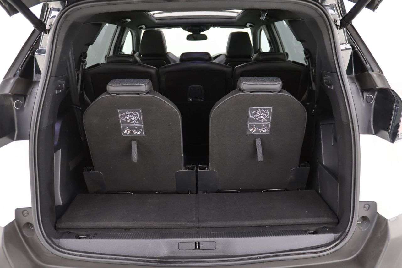 2018 PEUGEOT 5008 2018 PEUGEOT 5008