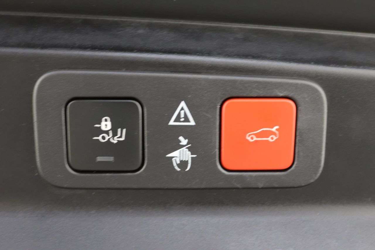 2018 PEUGEOT 5008 2018 PEUGEOT 5008