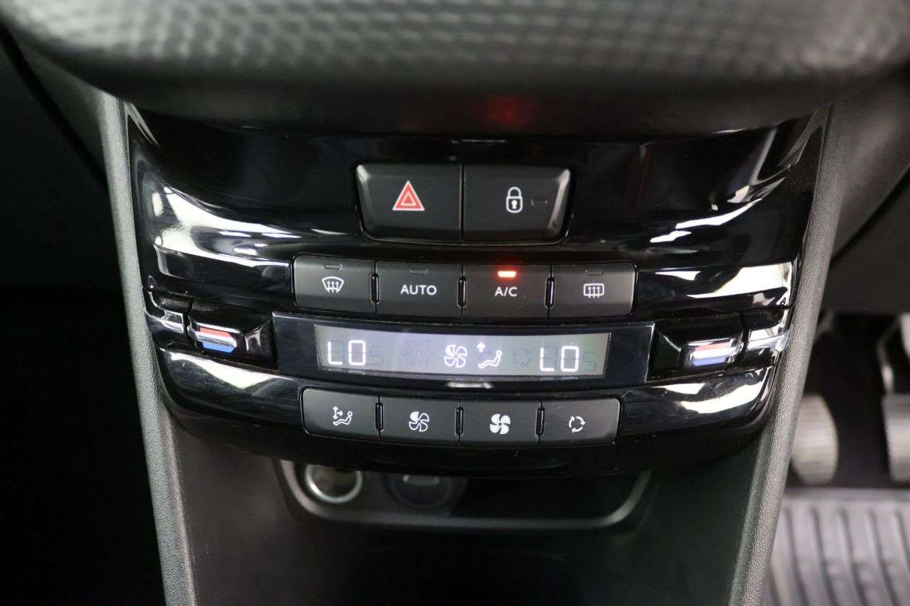 2019 PEUGEOT 2008 2019 PEUGEOT 2008