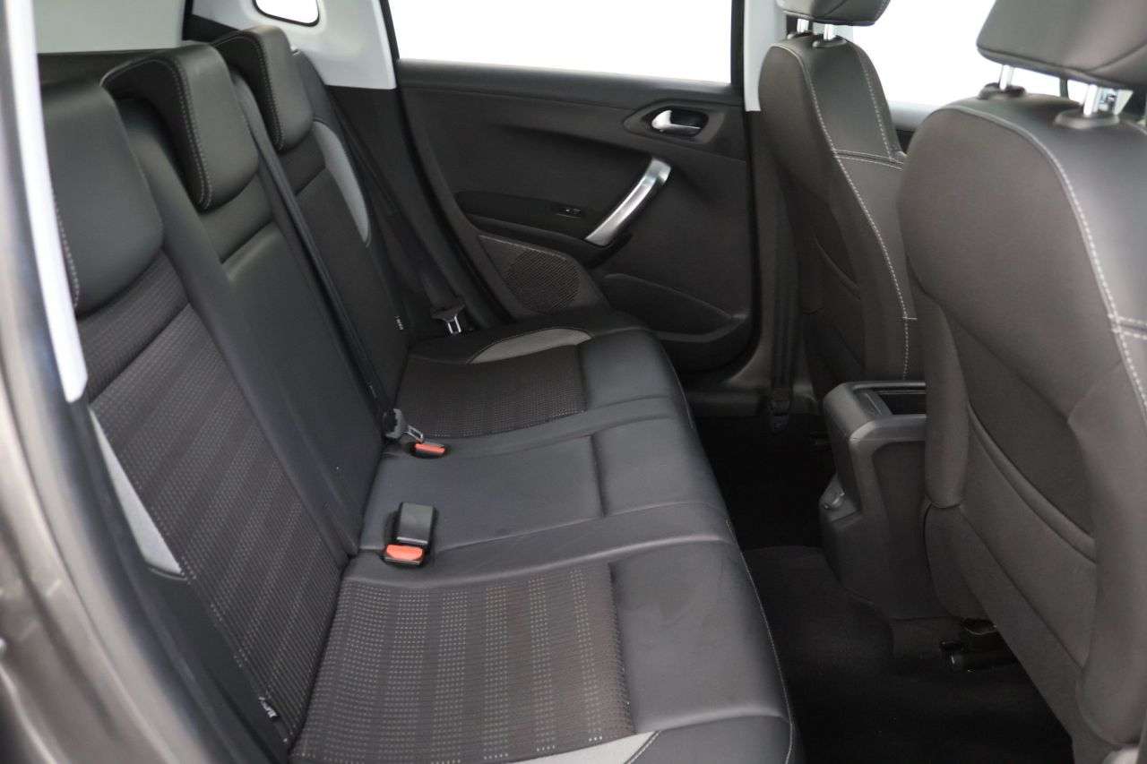 2019 PEUGEOT 2008 2019 PEUGEOT 2008