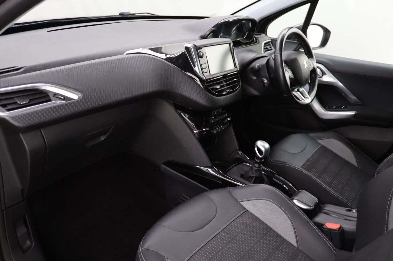 2019 PEUGEOT 2008 2019 PEUGEOT 2008