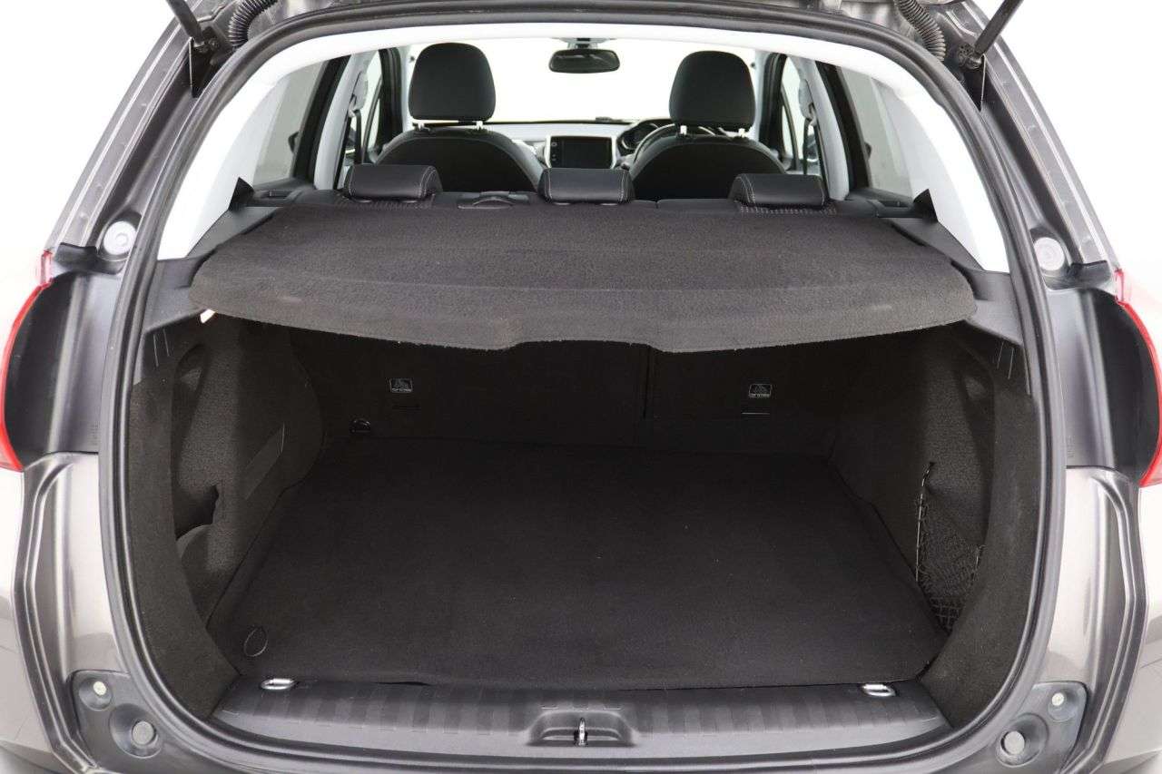 2019 PEUGEOT 2008 2019 PEUGEOT 2008