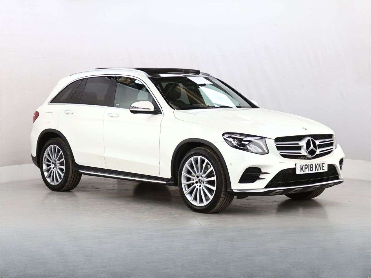 A 2018 MERCEDES-BENZ GLC CLASS 2.1 GLC220d AMG Line (Premium) SUV 5dr Diesel G-Tronic 4MATIC Euro 6 (s/s) A 2018 MERCEDES-BENZ GLC CLASS 2.1 GLC220d AMG Line (Premium) SUV 5dr Diesel G-Tronic 4MATIC Euro 6 (s/s)