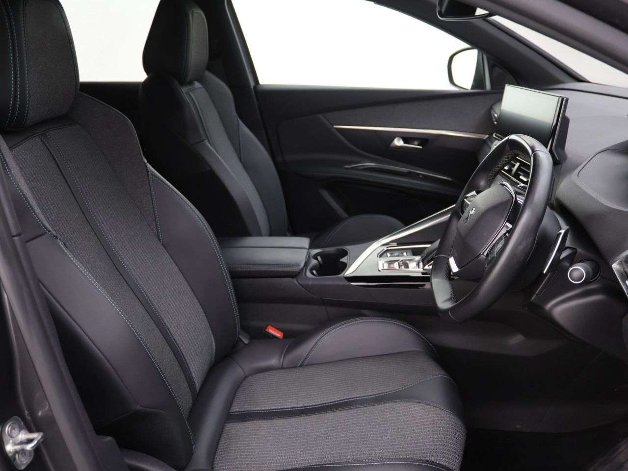 2023 PEUGEOT 3008 2023 PEUGEOT 3008