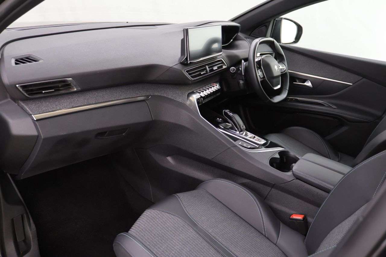 2023 PEUGEOT 3008 2023 PEUGEOT 3008