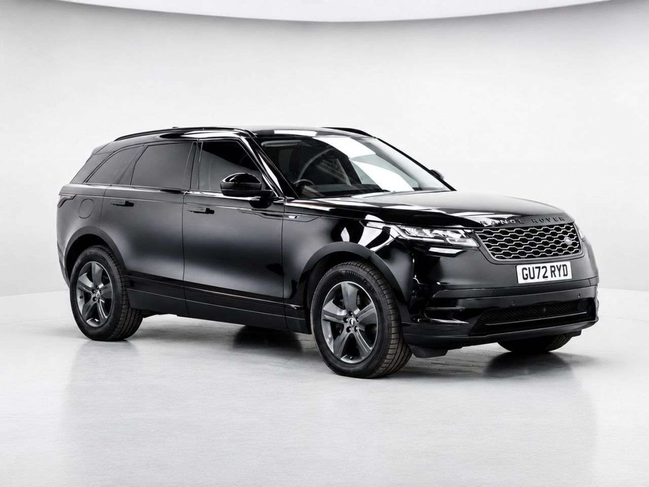 A 2022 LAND ROVER RANGE ROVER VELAR 2.0 D200 MHEV SUV 5dr Diesel Auto 4WD Euro 6 (s/s) (204 ps) A 2022 LAND ROVER RANGE ROVER VELAR 2.0 D200 MHEV SUV 5dr Diesel Auto 4WD Euro 6 (s/s) (204 ps)