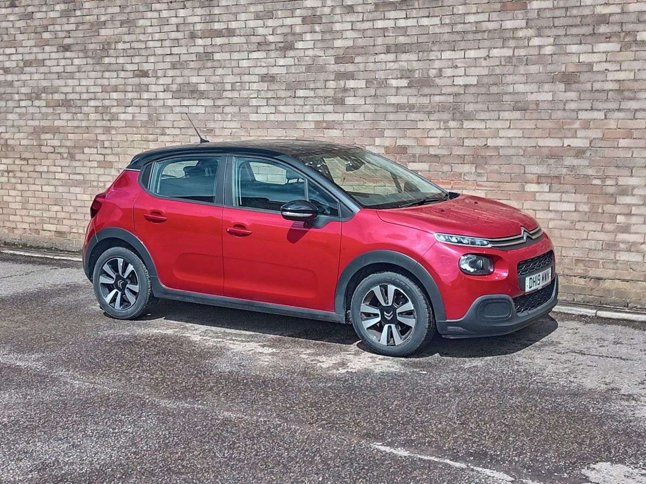 A 2019 CITROEN C3 1.2 PureTech Feel Hatchback 5dr Petrol Manual Euro 6 (68 ps) A 2019 CITROEN C3 1.2 PureTech Feel Hatchback 5dr Petrol Manual Euro 6 (68 ps)