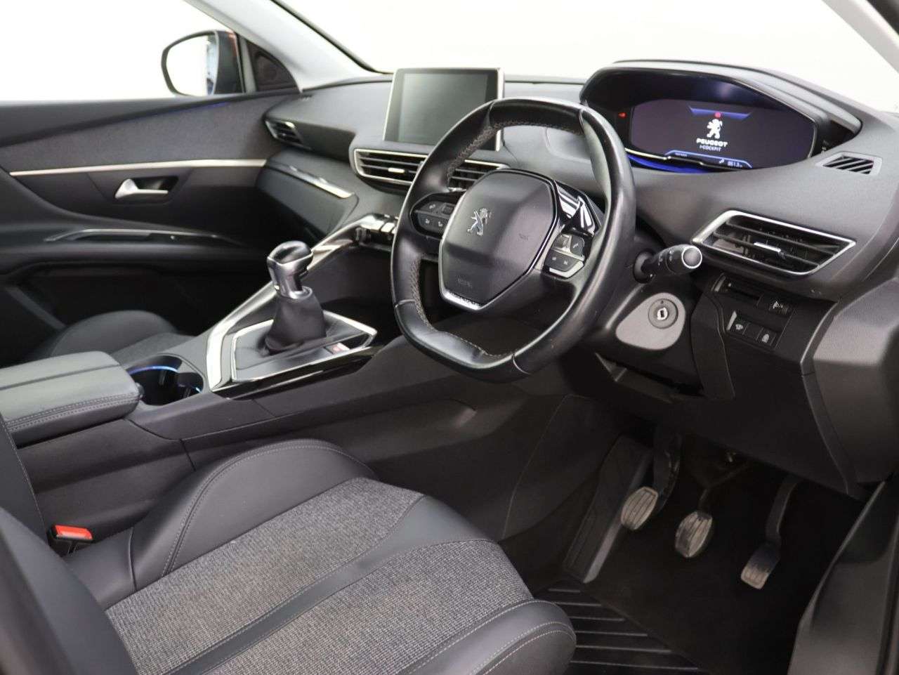 2020 PEUGEOT 3008 2020 PEUGEOT 3008