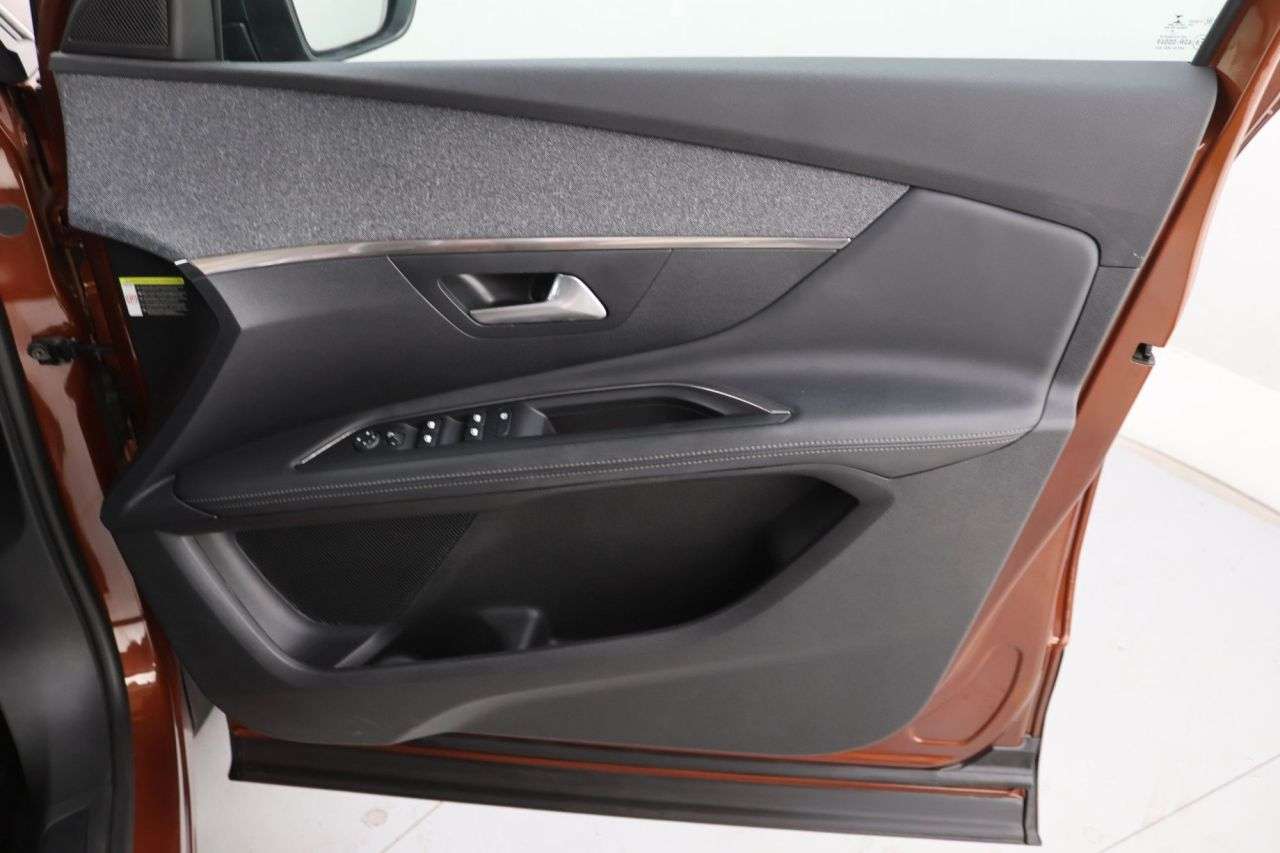2020 PEUGEOT 3008 2020 PEUGEOT 3008