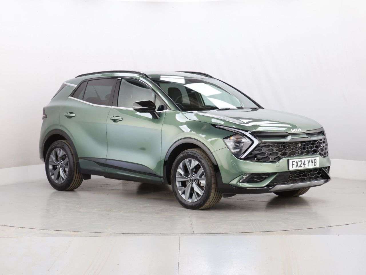 A 2024 KIA SPORTAGE 1.6 h T-GDi GT-Line SUV 5dr Petrol Hybrid Auto Euro 6 (s/s) (226 bhp) A 2024 KIA SPORTAGE 1.6 h T-GDi GT-Line SUV 5dr Petrol Hybrid Auto Euro 6 (s/s) (226 bhp)