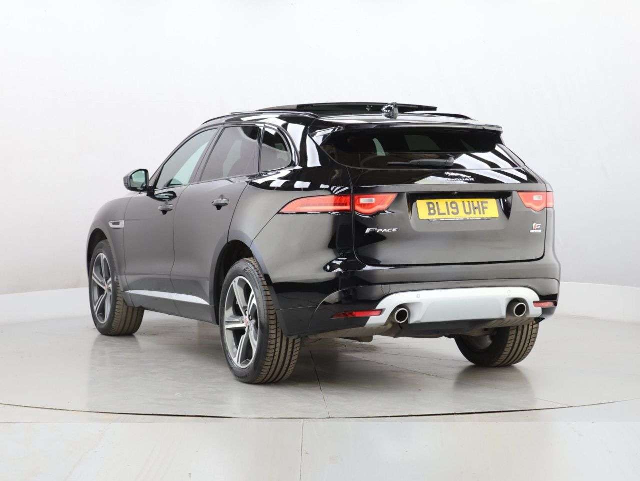 2019 JAGUAR F-PACE 2019 JAGUAR F-PACE