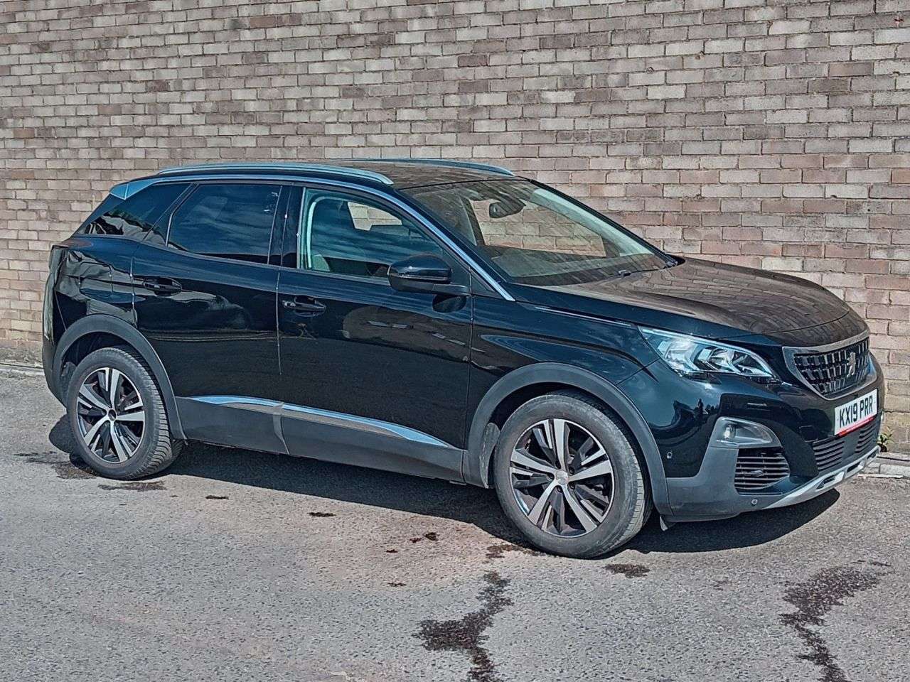 A 2019 PEUGEOT 3008 1.5 BlueHDi Allure SUV 5dr Diesel Manual Euro 6 (s/s) (130 ps) A 2019 PEUGEOT 3008 1.5 BlueHDi Allure SUV 5dr Diesel Manual Euro 6 (s/s) (130 ps)