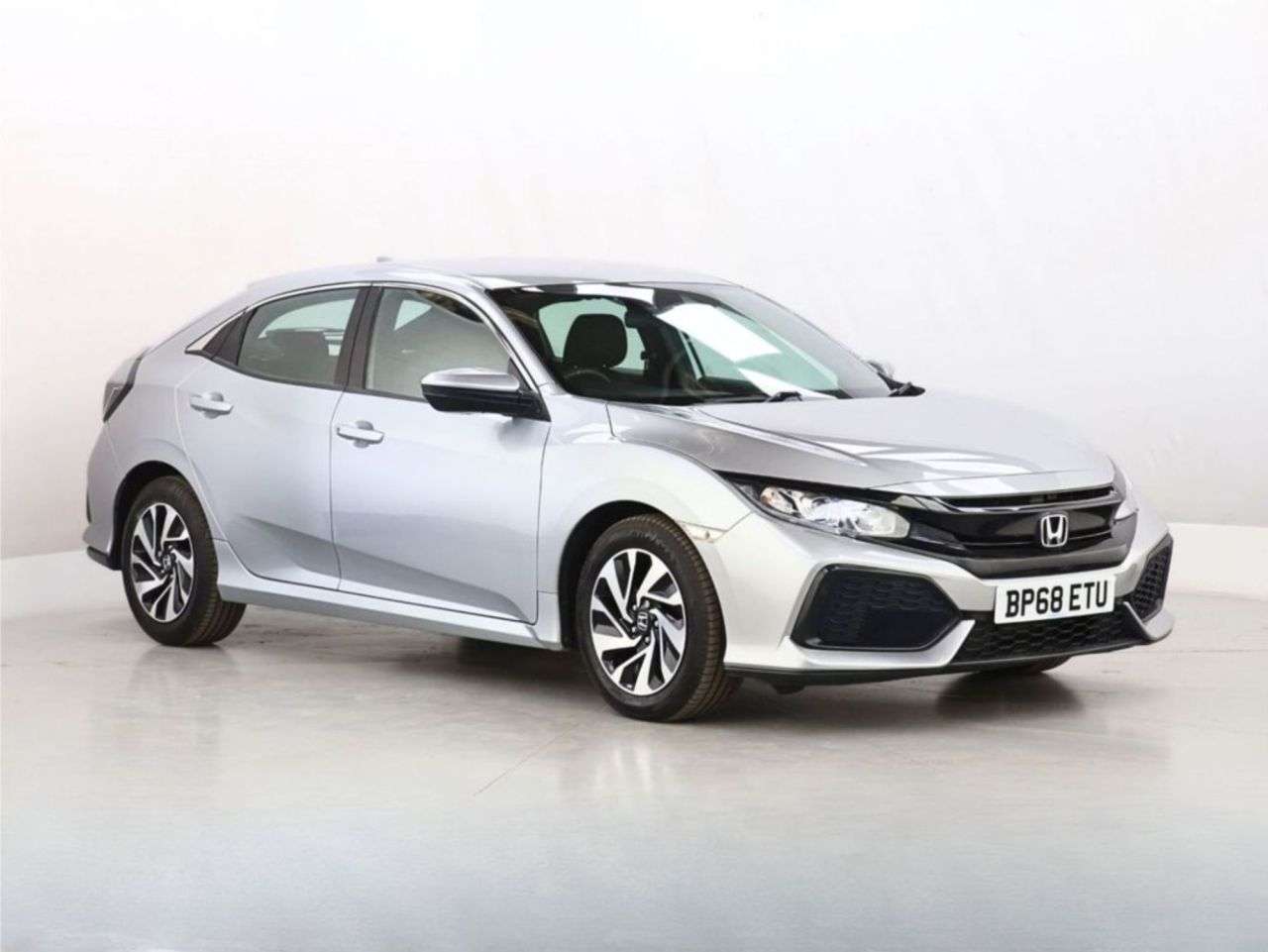 A 2018 HONDA CIVIC 1.6 i-DTEC SE Hatchback 5dr Diesel Manual Euro 6 (s/s) (120 ps) A 2018 HONDA CIVIC 1.6 i-DTEC SE Hatchback 5dr Diesel Manual Euro 6 (s/s) (120 ps)