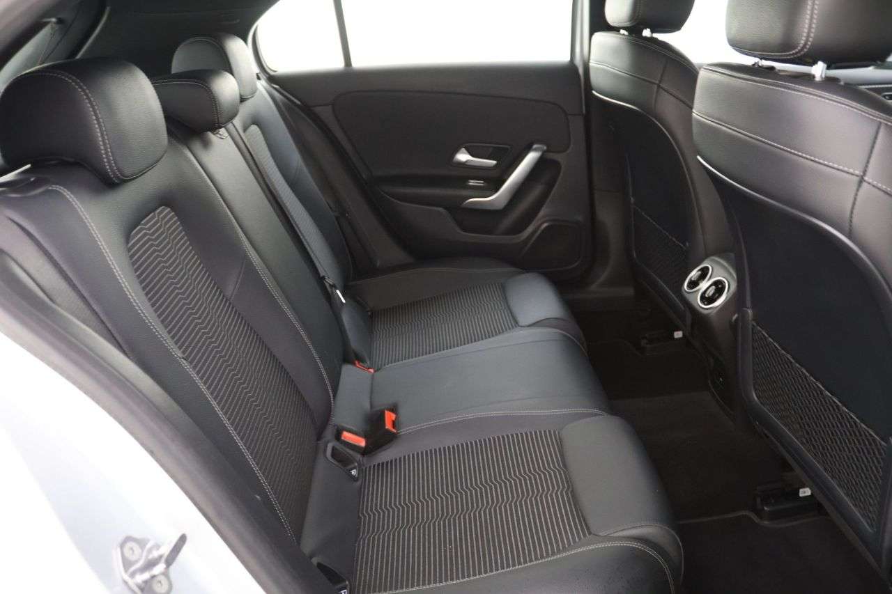 2021 MERCEDES-BENZ A CLASS 2021 MERCEDES-BENZ A CLASS