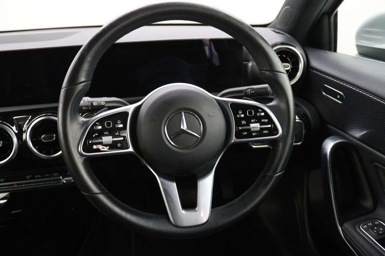 2021 MERCEDES-BENZ A CLASS 2021 MERCEDES-BENZ A CLASS
