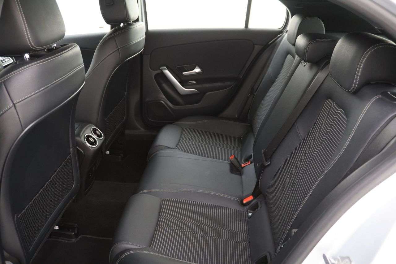 2021 MERCEDES-BENZ A CLASS 2021 MERCEDES-BENZ A CLASS