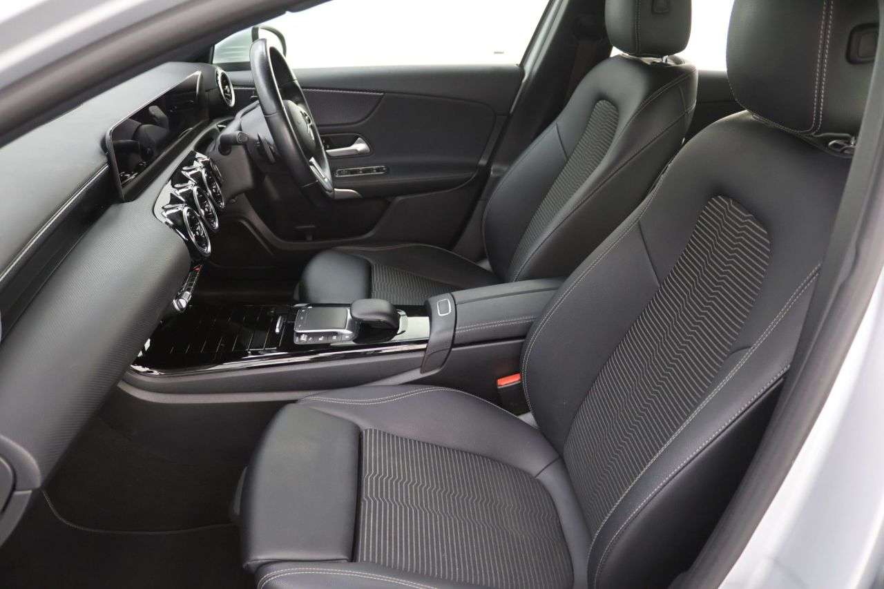2021 MERCEDES-BENZ A CLASS 2021 MERCEDES-BENZ A CLASS