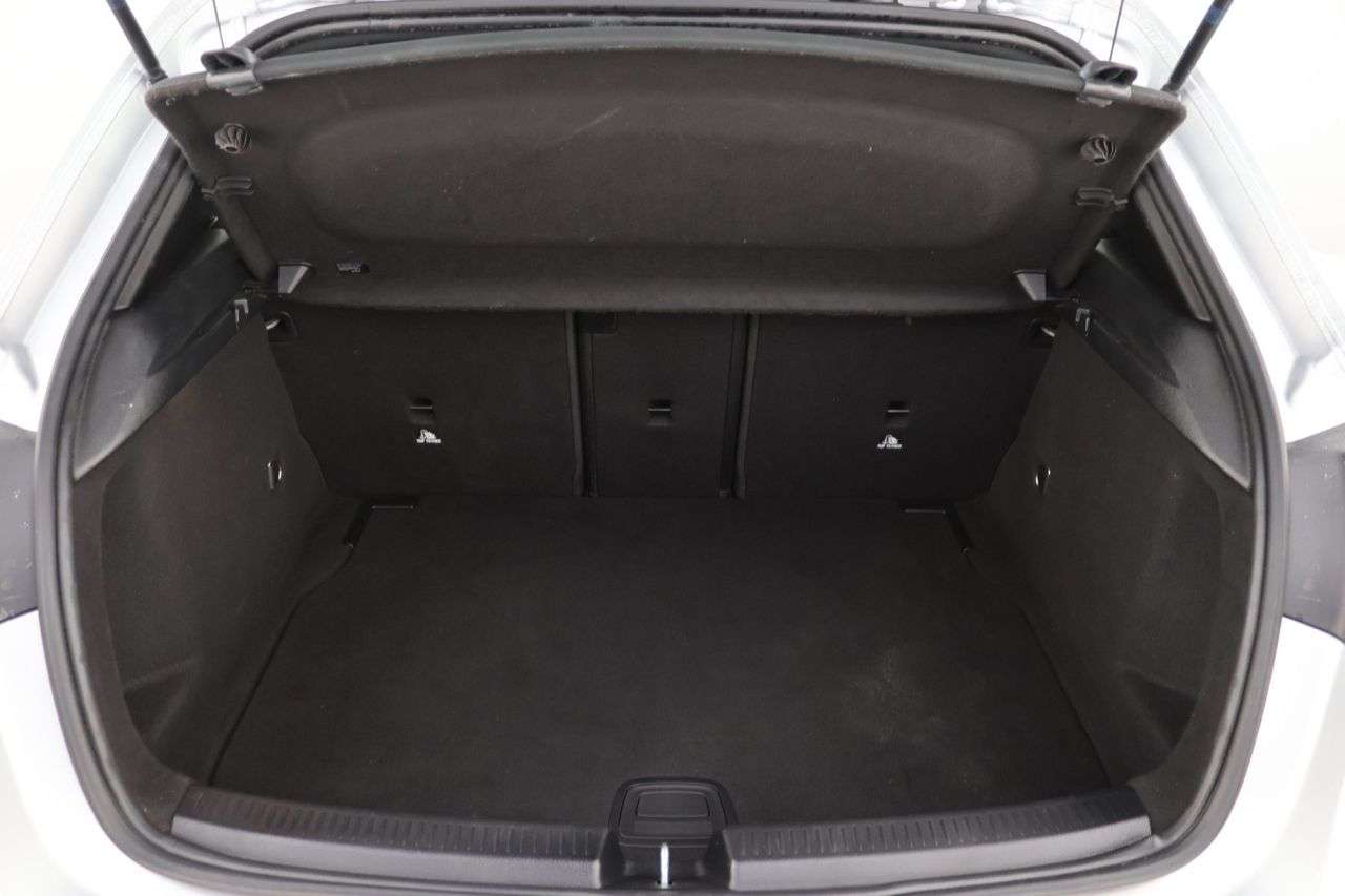 2021 MERCEDES-BENZ A CLASS 2021 MERCEDES-BENZ A CLASS