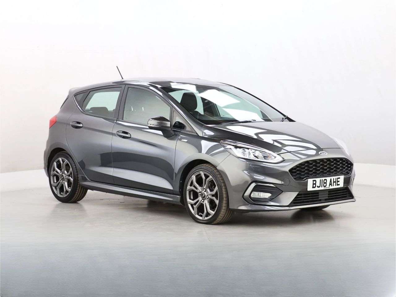 A 2018 FORD FIESTA 1.0T EcoBoost ST-Line Hatchback 5dr Petrol Manual Euro 6 (s/s) (140 ps) A 2018 FORD FIESTA 1.0T EcoBoost ST-Line Hatchback 5dr Petrol Manual Euro 6 (s/s) (140 ps)