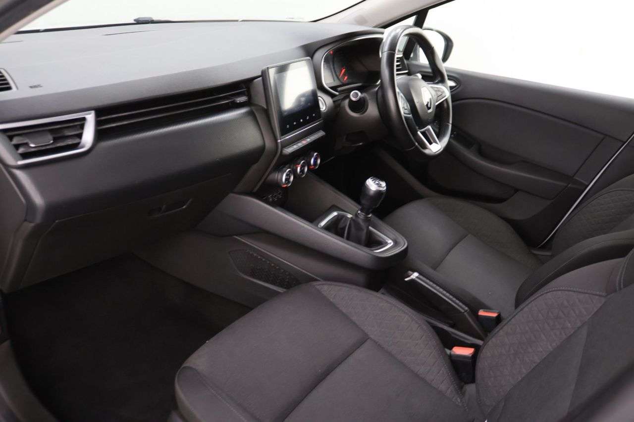 2020 RENAULT CLIO 2020 RENAULT CLIO