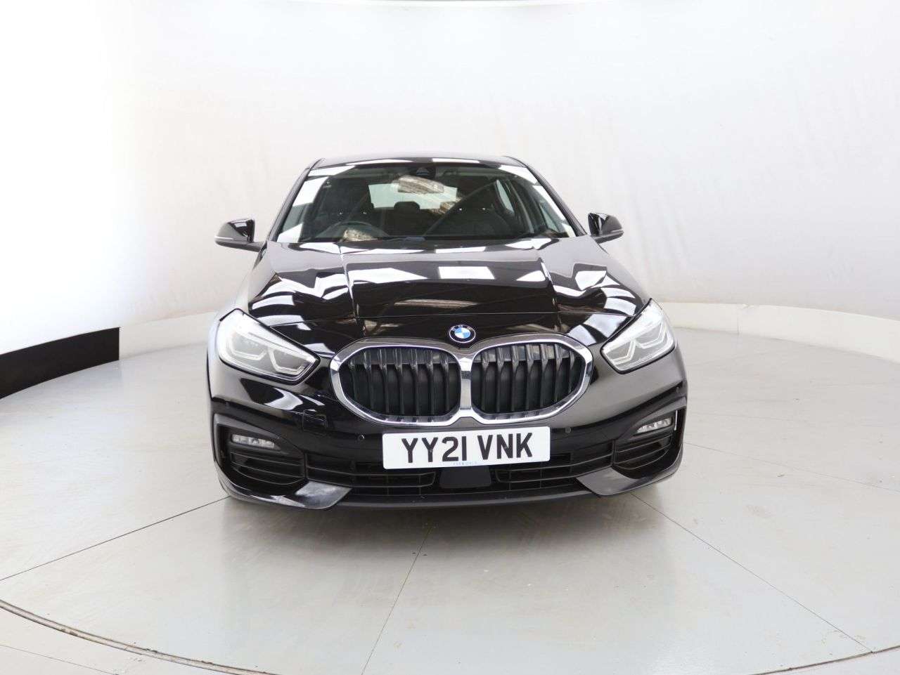A 2021 BMW 1 SERIES 1.5 118i SE (LCP) Hatchback 5dr Petrol Manual Euro 6 (s/s) (136 ps) A 2021 BMW 1 SERIES 1.5 118i SE (LCP) Hatchback 5dr Petrol Manual Euro 6 (s/s) (136 ps)