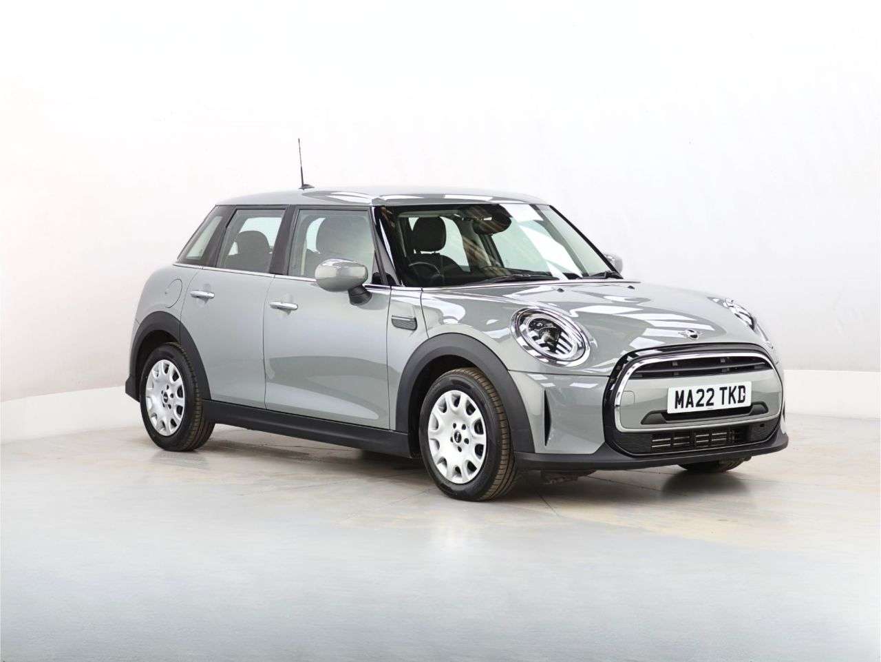A 2022 MINI HATCH 1.5 One Classic Hatchback 5dr Petrol Manual Euro 6 (s/s) (102 ps) A 2022 MINI HATCH 1.5 One Classic Hatchback 5dr Petrol Manual Euro 6 (s/s) (102 ps)
