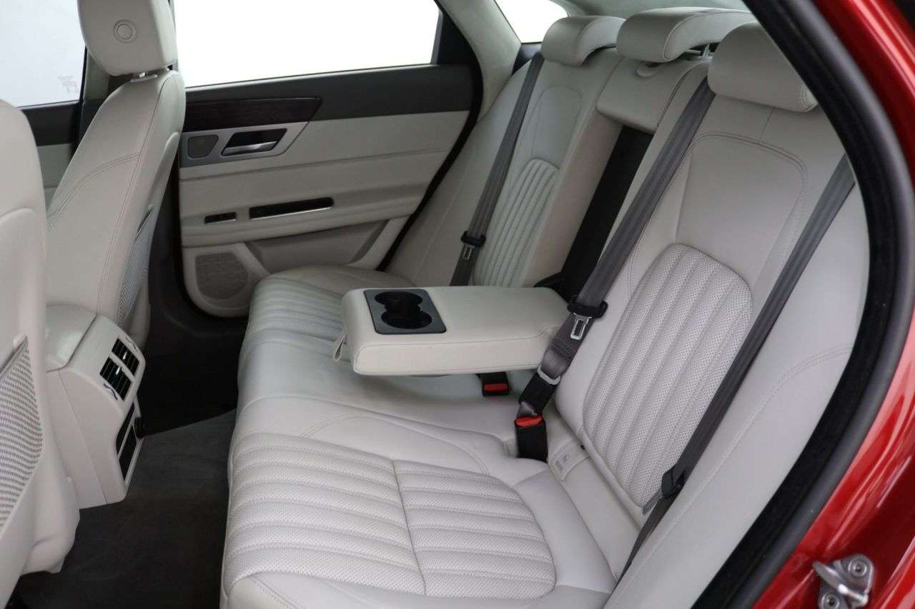 2019 JAGUAR XF 2019 JAGUAR XF