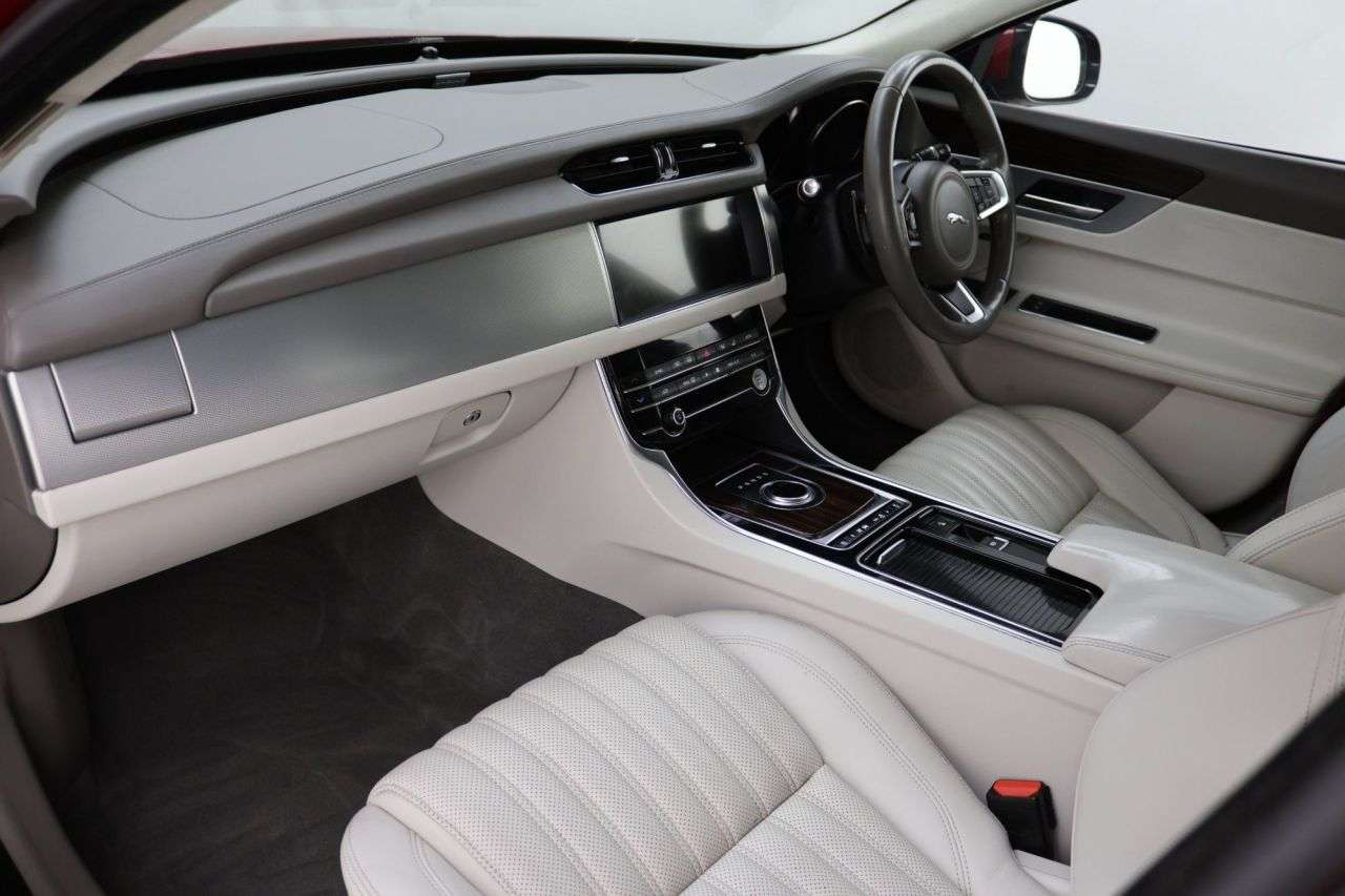 2019 JAGUAR XF 2019 JAGUAR XF