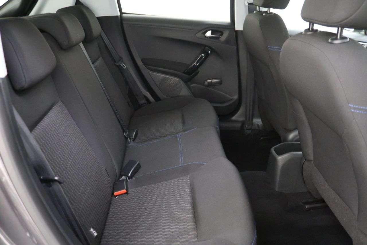 2019 PEUGEOT 208 2019 PEUGEOT 208