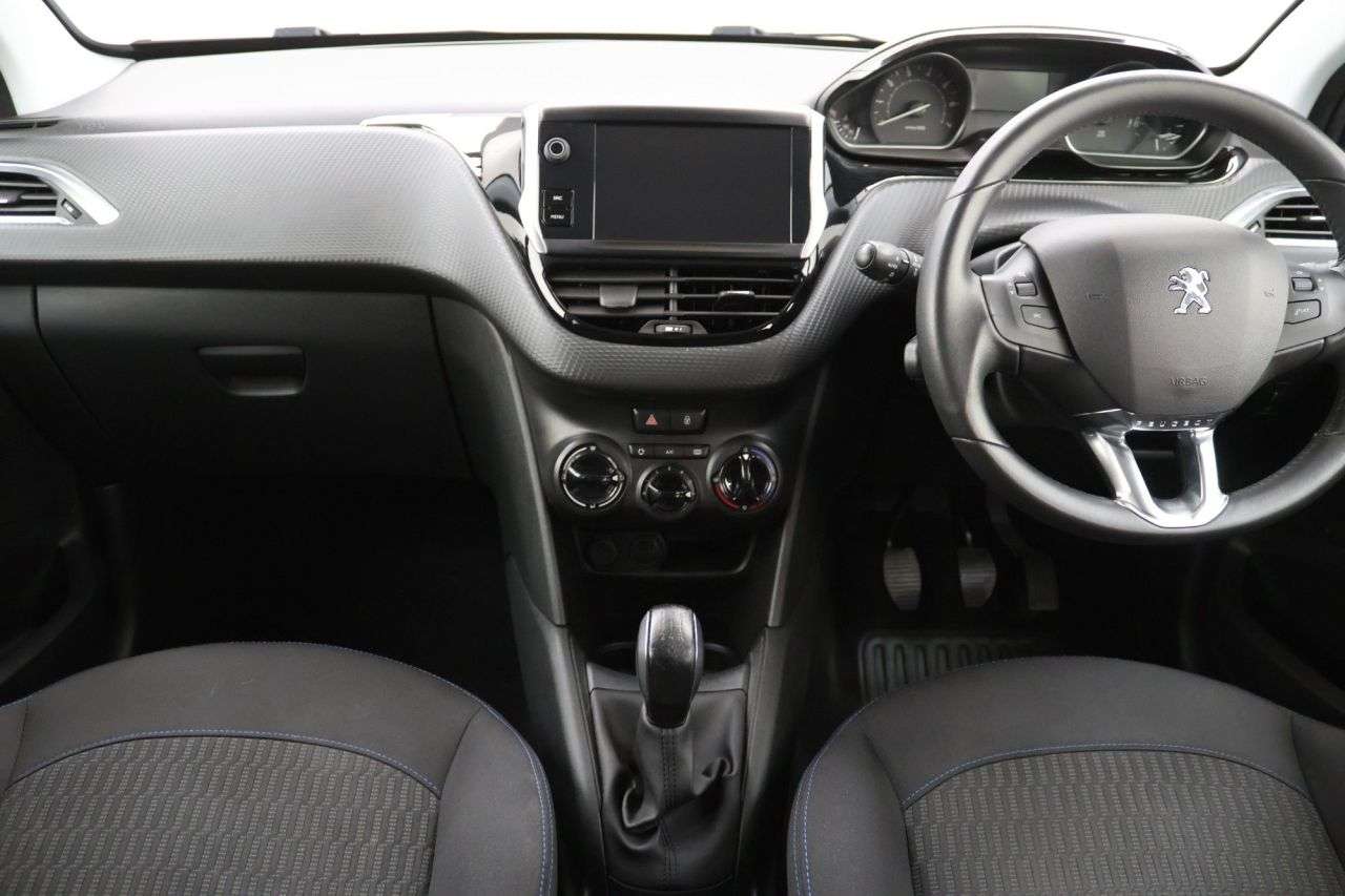 2019 PEUGEOT 208 2019 PEUGEOT 208