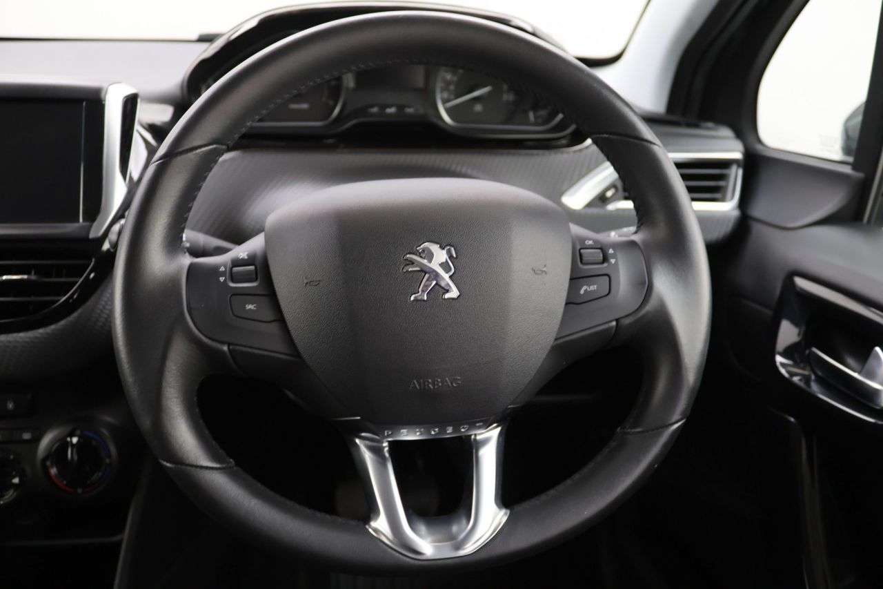 2019 PEUGEOT 208 2019 PEUGEOT 208