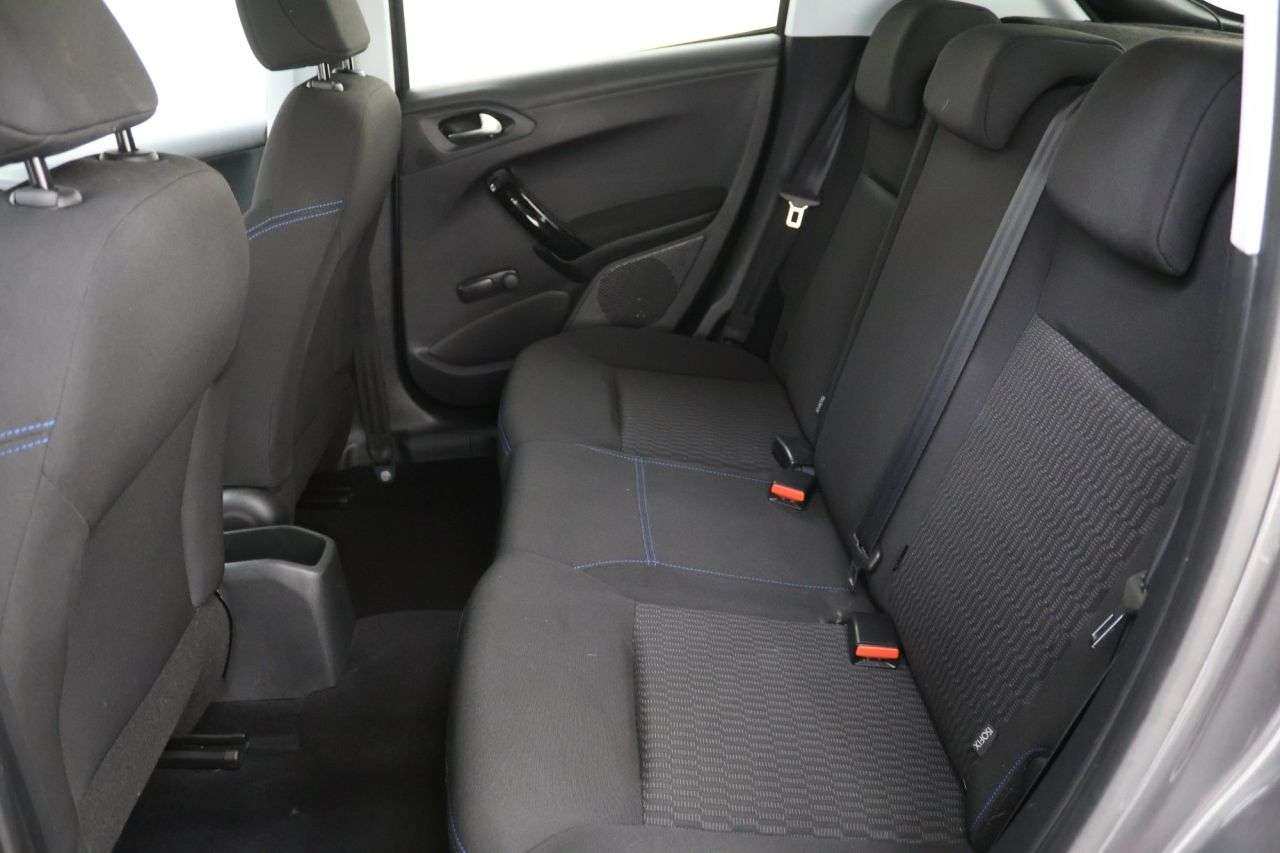 2019 PEUGEOT 208 2019 PEUGEOT 208