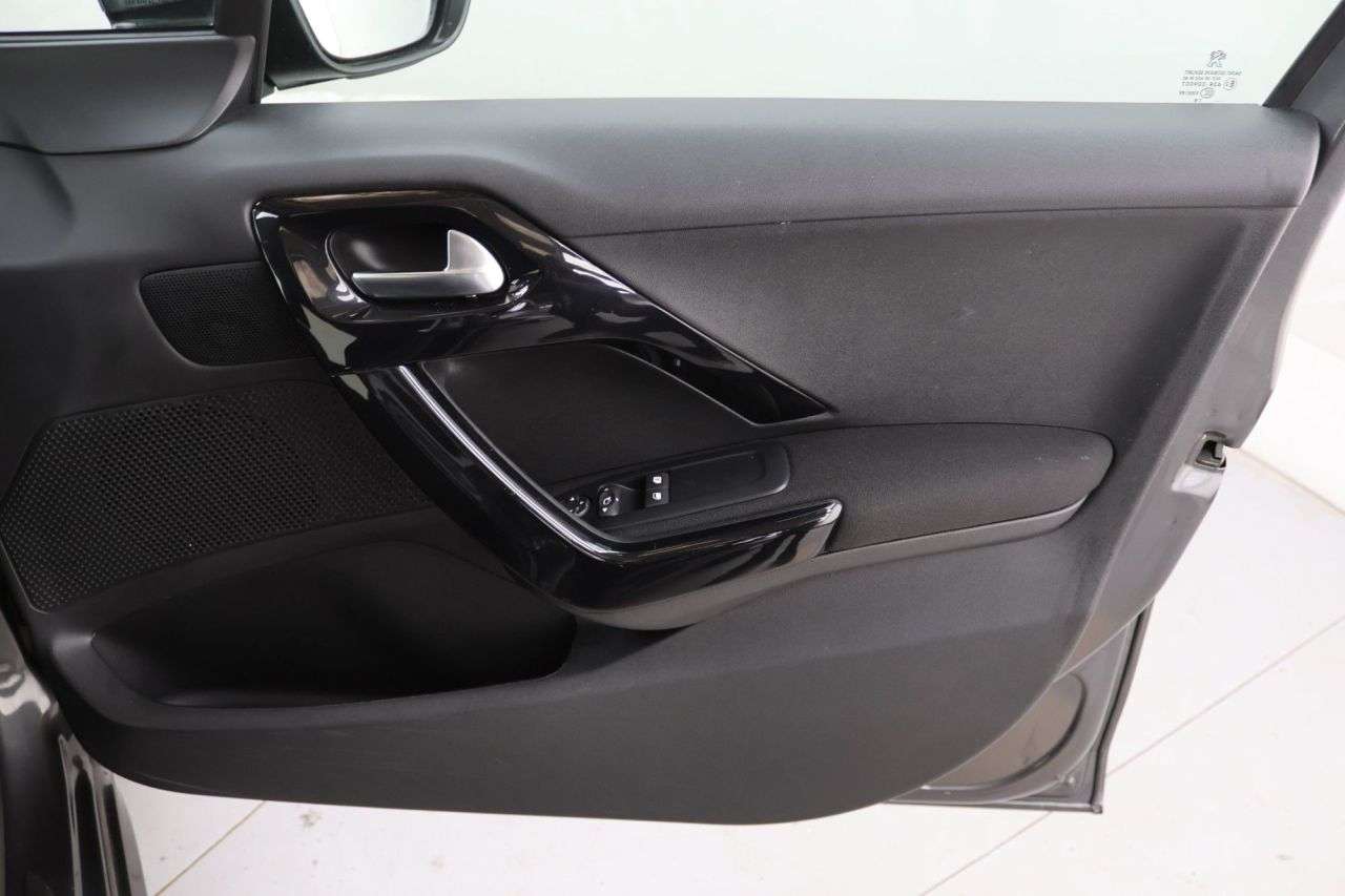 2019 PEUGEOT 208 2019 PEUGEOT 208
