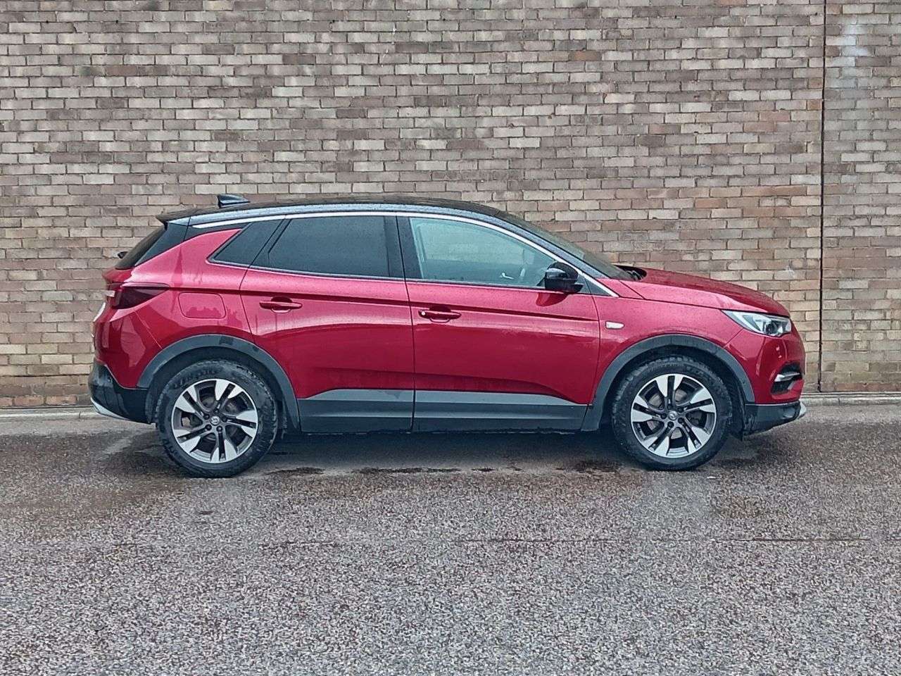 A 2018 VAUXHALL GRANDLAND X SPORT NAV S/S A 2018 VAUXHALL GRANDLAND X SPORT NAV S/S