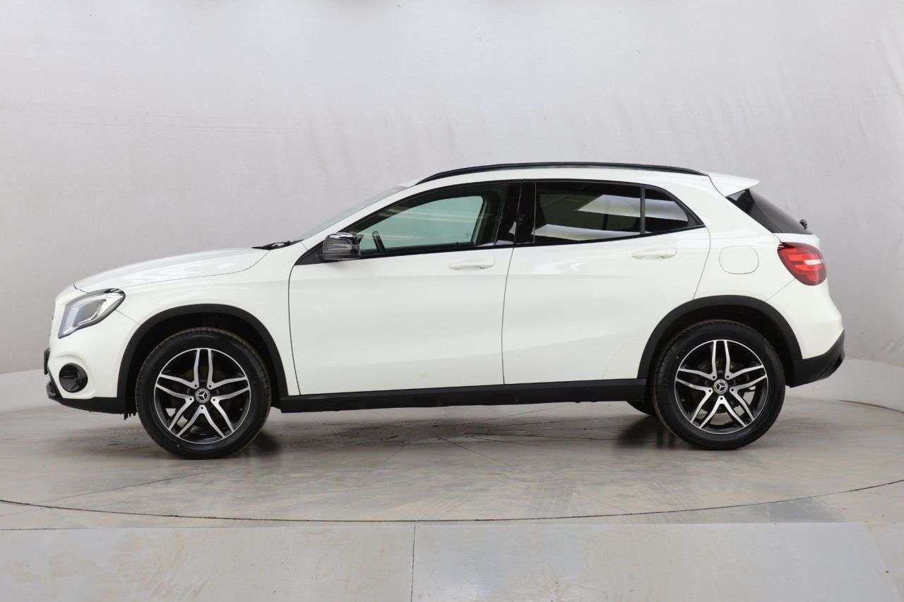 2019 MERCEDES-BENZ GLA CLASS 2019 MERCEDES-BENZ GLA CLASS