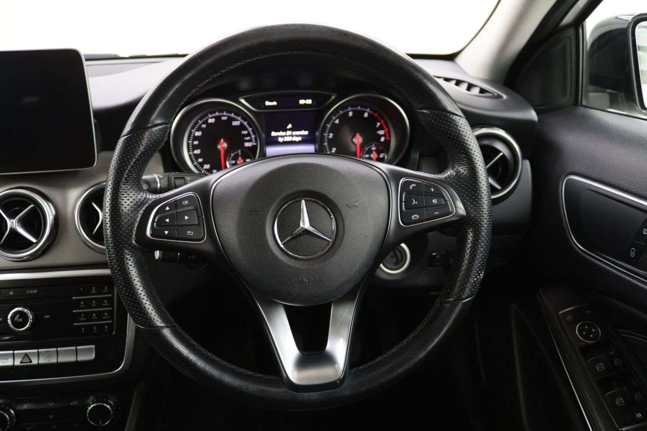 2019 MERCEDES-BENZ GLA CLASS 2019 MERCEDES-BENZ GLA CLASS