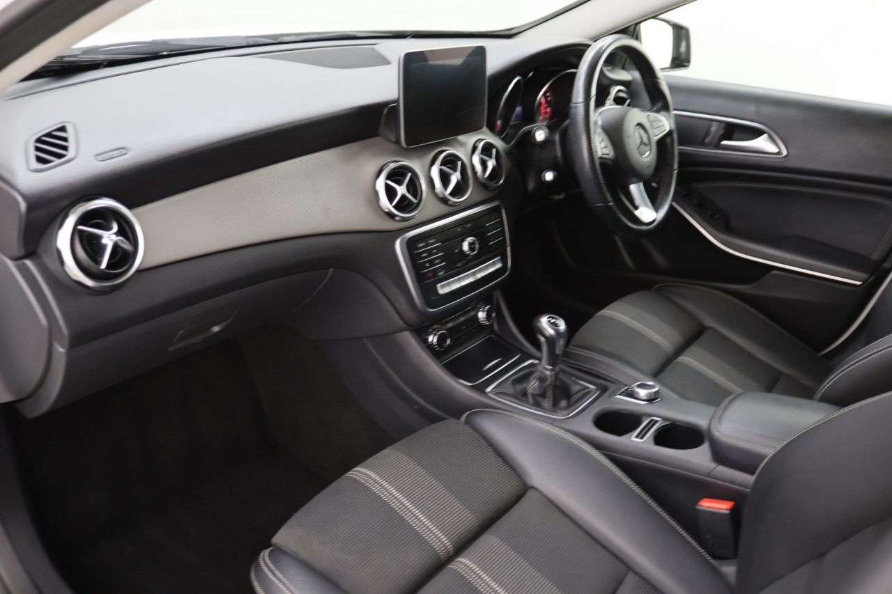 2019 MERCEDES-BENZ GLA CLASS 2019 MERCEDES-BENZ GLA CLASS