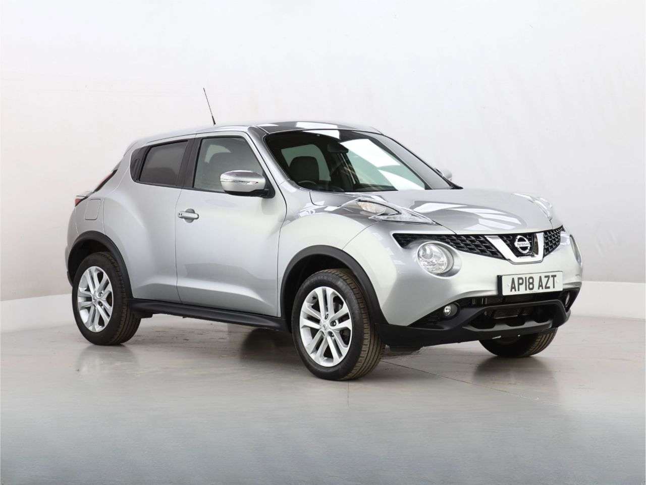 A 2018 NISSAN JUKE 1.2 DIG-T N-Connecta SUV 5dr Petrol Manual Euro 6 (s/s) (115 ps) A 2018 NISSAN JUKE 1.2 DIG-T N-Connecta SUV 5dr Petrol Manual Euro 6 (s/s) (115 ps)