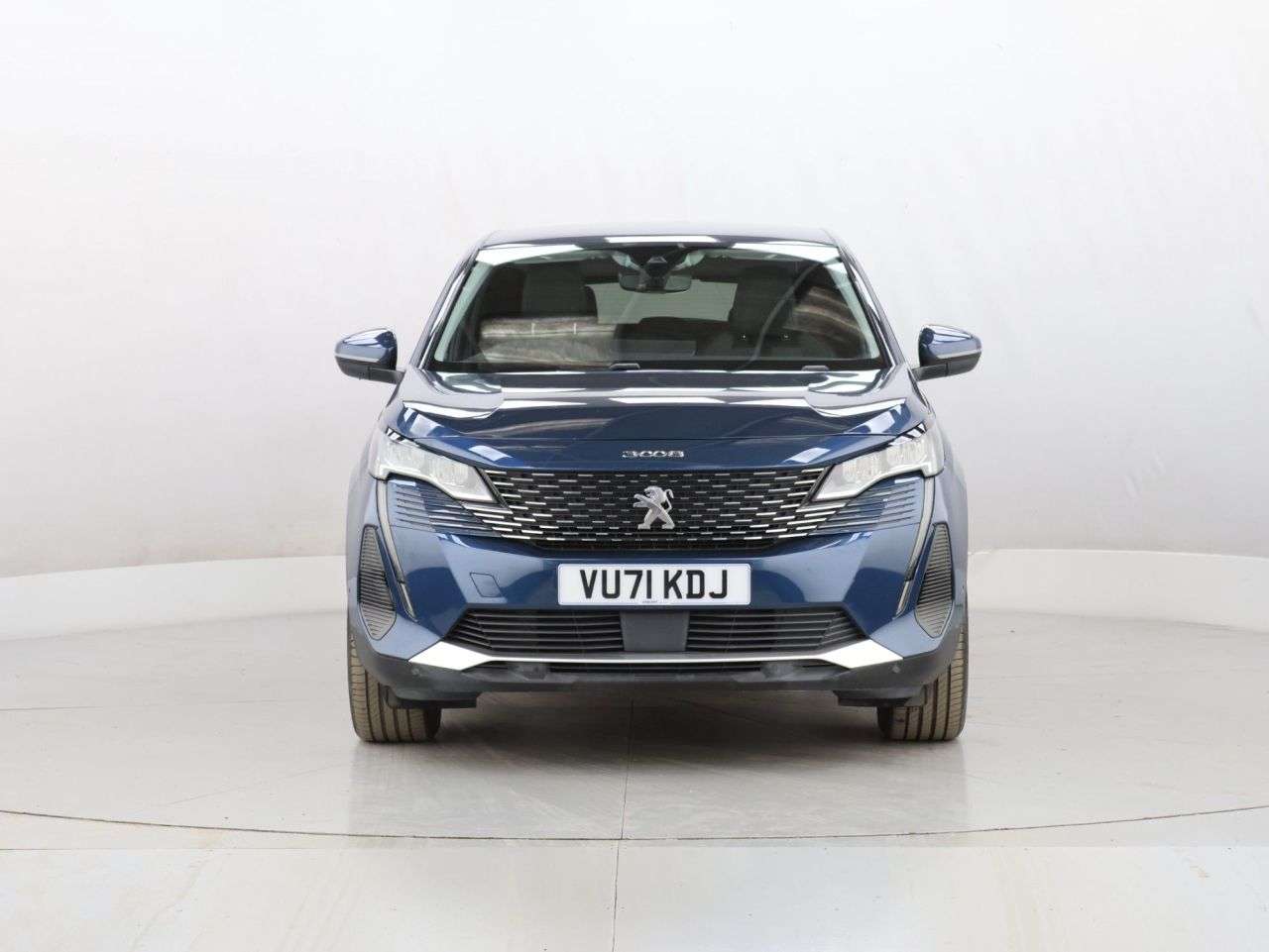 A 2021 PEUGEOT 3008 1.6 13.2kWh Allure SUV 5dr Petrol Plug-in Hybrid e-EAT Euro 6 (s/s) (225 ps A 2021 PEUGEOT 3008 1.6 13.2kWh Allure SUV 5dr Petrol Plug-in Hybrid e-EAT Euro 6 (s/s) (225 ps