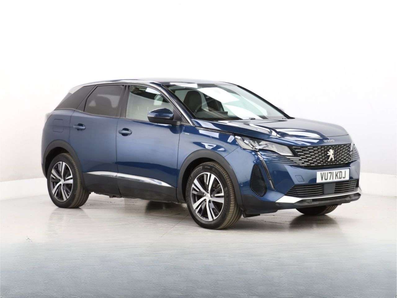A 2021 PEUGEOT 3008 1.6 13.2kWh Allure SUV 5dr Petrol Plug-in Hybrid e-EAT Euro 6 (s/s) (225 ps A 2021 PEUGEOT 3008 1.6 13.2kWh Allure SUV 5dr Petrol Plug-in Hybrid e-EAT Euro 6 (s/s) (225 ps