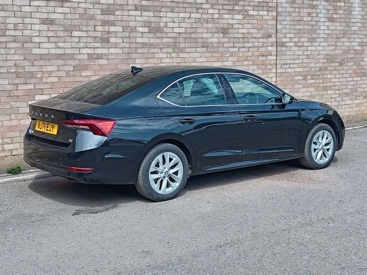 A 2021 SKODA OCTAVIA 1.4 TSI iV 13kWh SE L Hatchback 5dr Petrol Plug-in Hybrid DSG Euro 6 (s/s) A 2021 SKODA OCTAVIA 1.4 TSI iV 13kWh SE L Hatchback 5dr Petrol Plug-in Hybrid DSG Euro 6 (s/s)